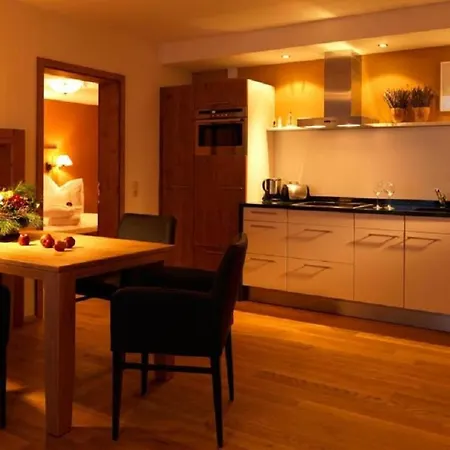 Appartement Fluehen Διαμέρισμα